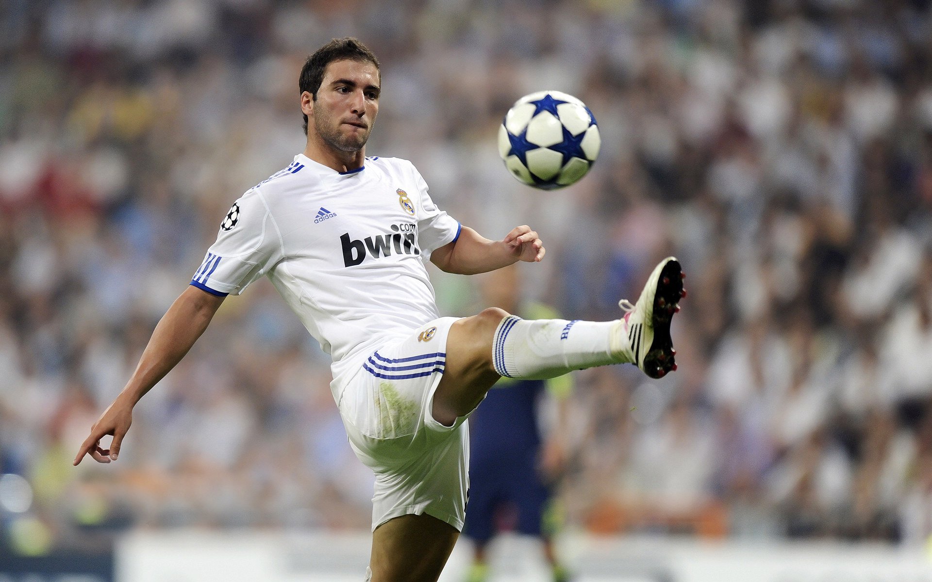 克鲁年轻球员表现抢眼，铁路军团期待晋级，克鲁克鲁